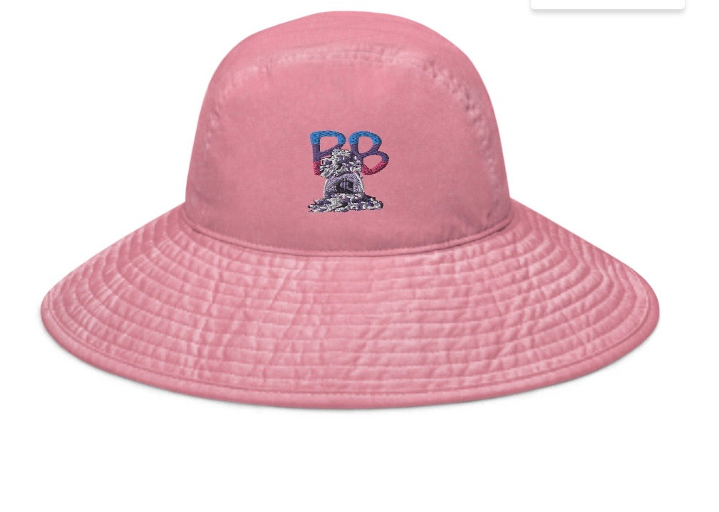 Women buckets hat